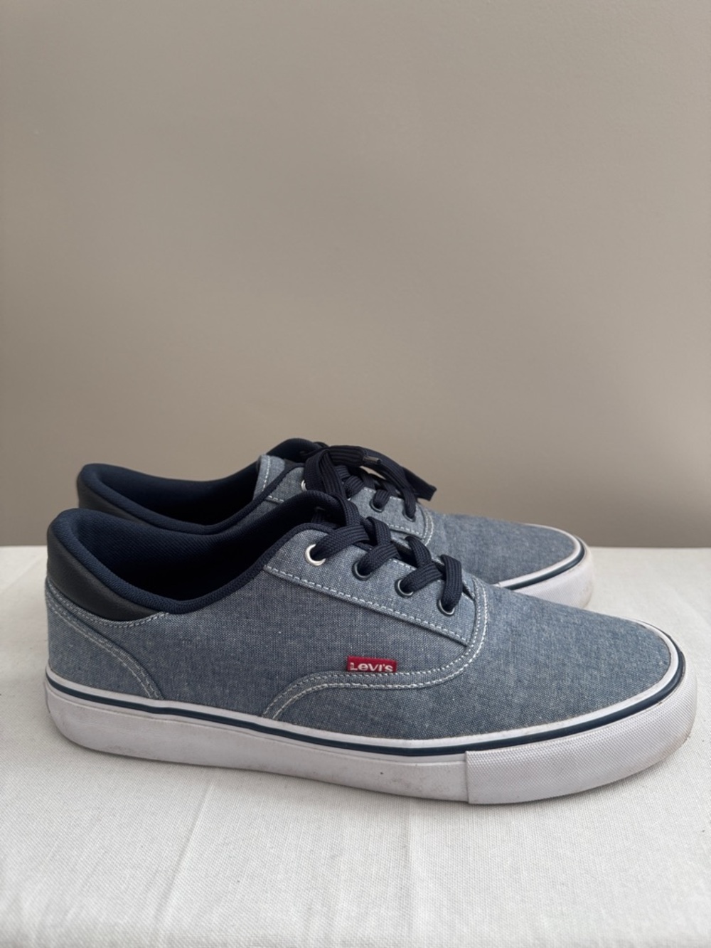Levi's Men's Blue Canvas Low-Top Sneakers with Navy Trim
